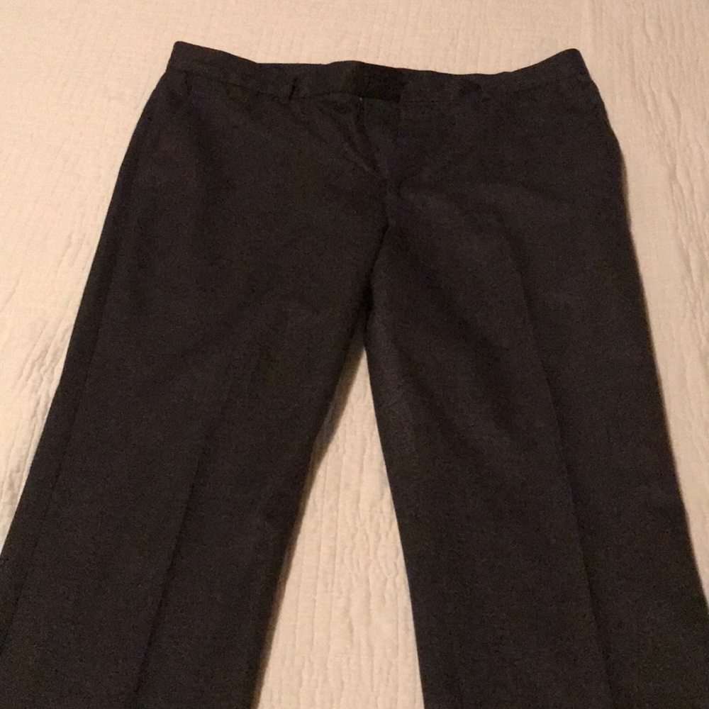 Men’s Perry Ellis slack size 34 32 Smokey black.
